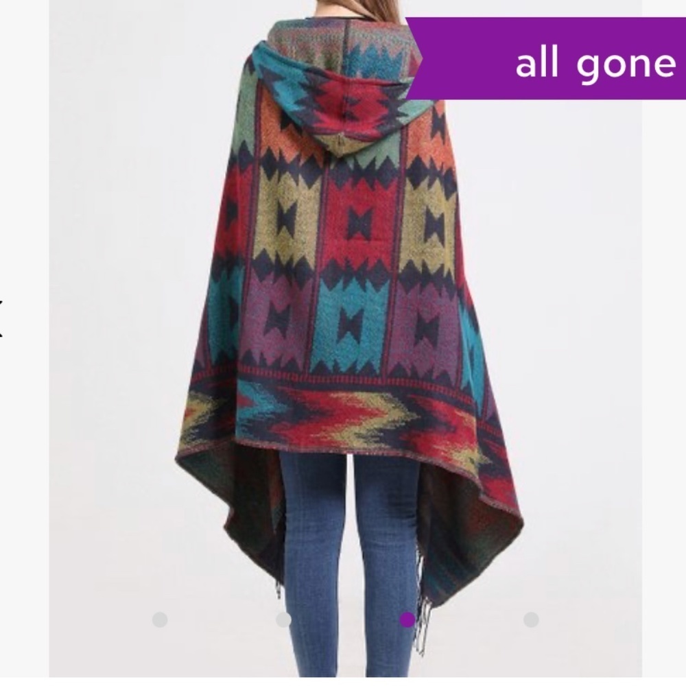 Euty Two Buttoned Southwestern Pattern Poncho tri… - image 5